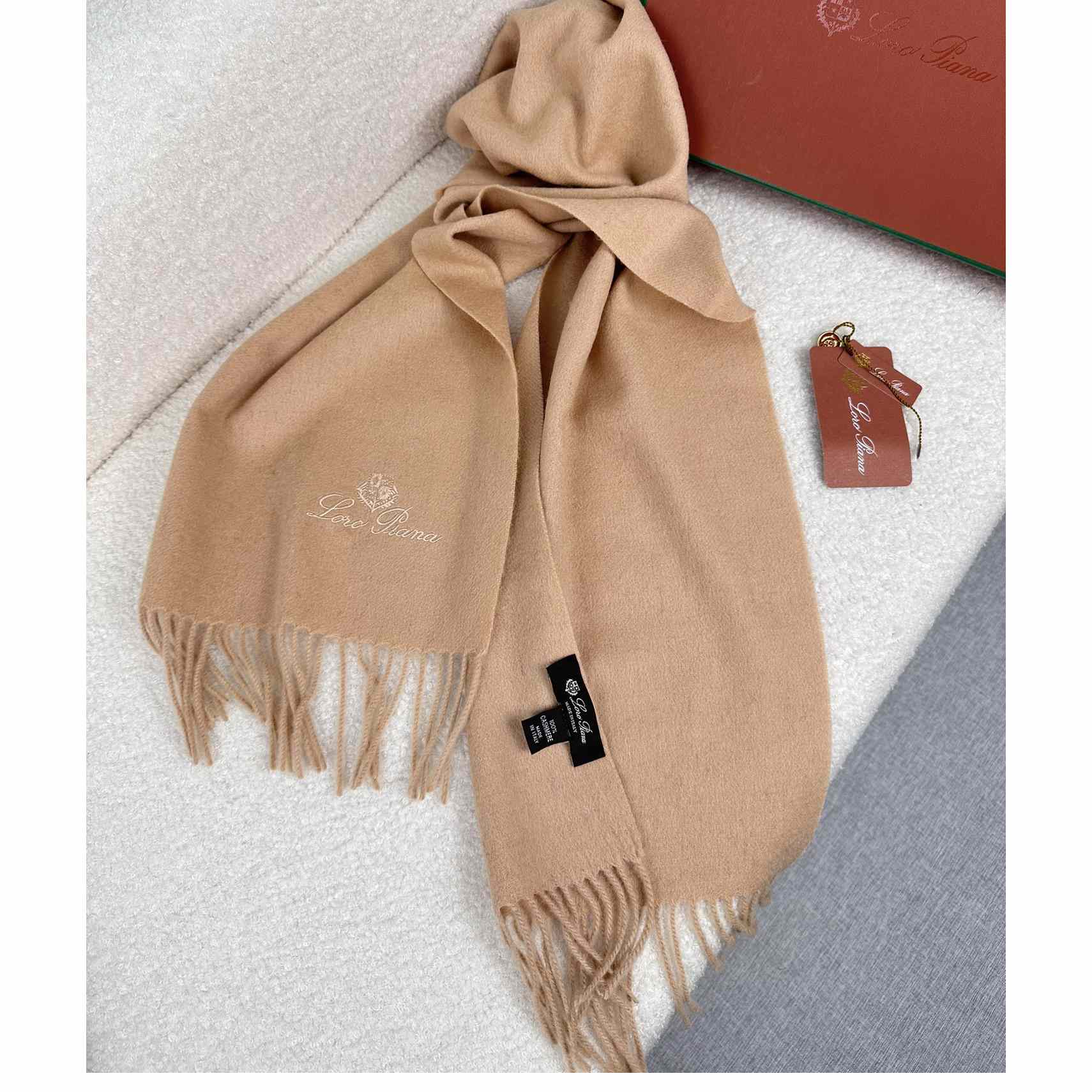 Loro Piana Grande Unita Scarf - DopestKickz