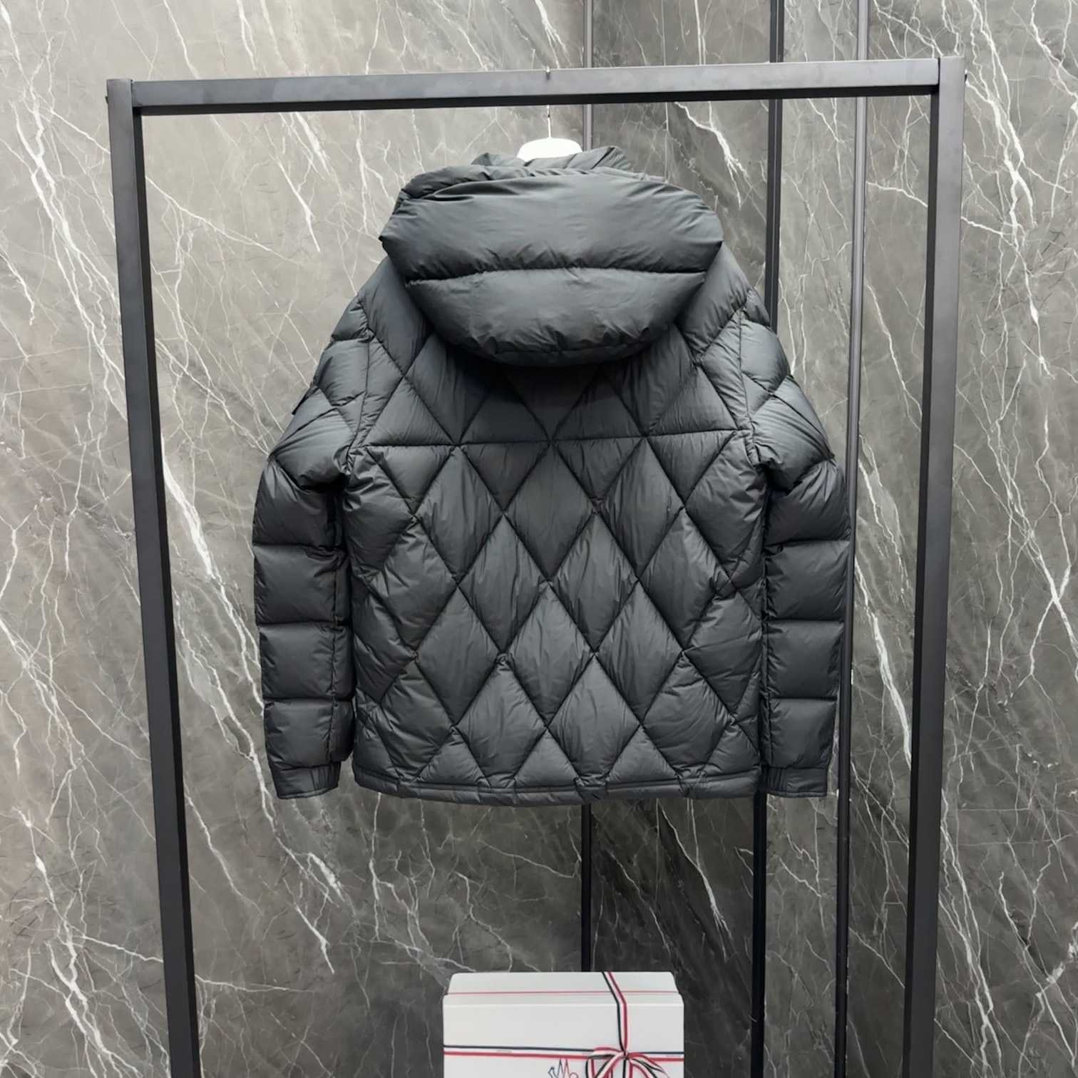 Moncler Averole Short Down Jacket - DopestKickz