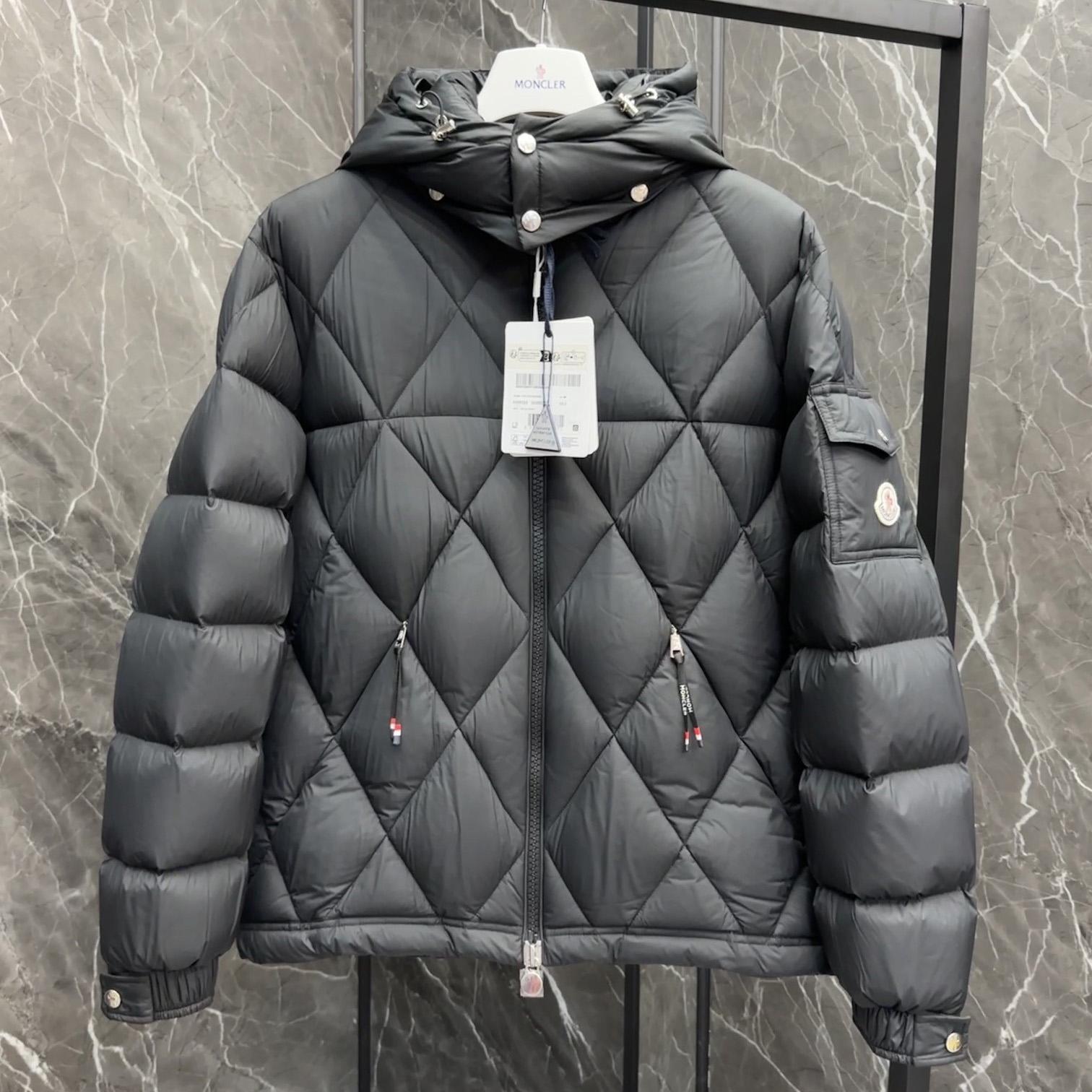 Moncler Averole Short Down Jacket - DopestKickz