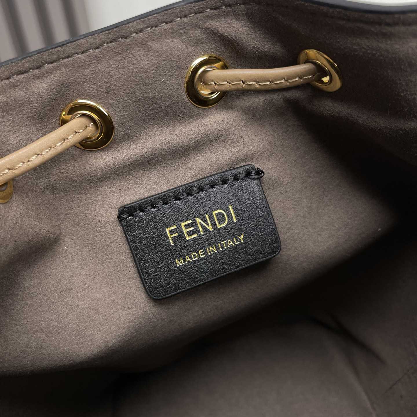 Fendi Small Mon Tresor Bucket  (18-12-10cm) - DopestKickz