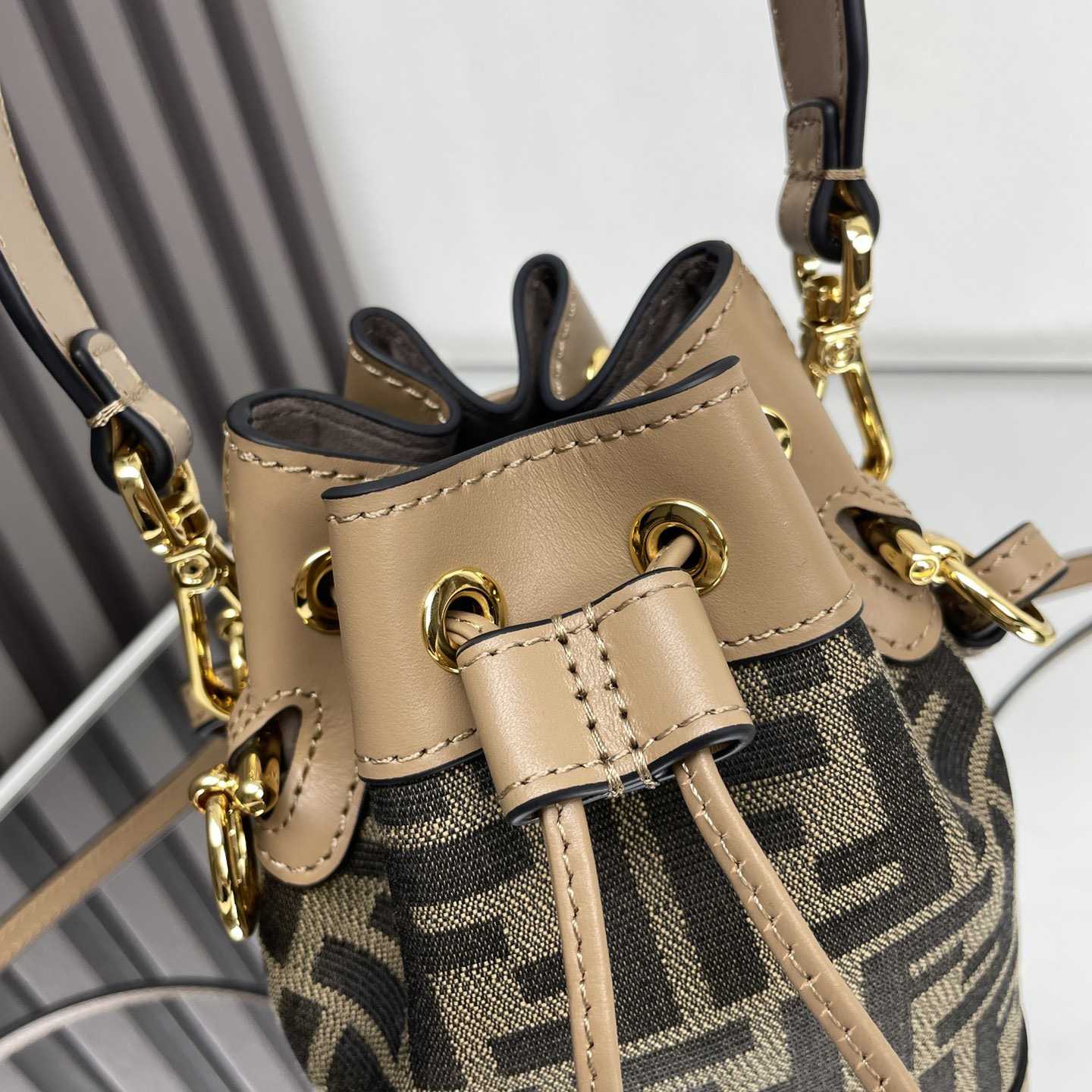 Fendi Small Mon Tresor Bucket  (18-12-10cm) - DopestKickz