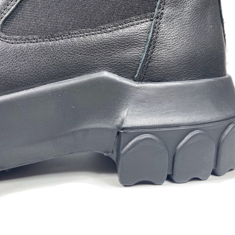Rick Owens Beatle Bozo Tractor Boots - DopestKickz