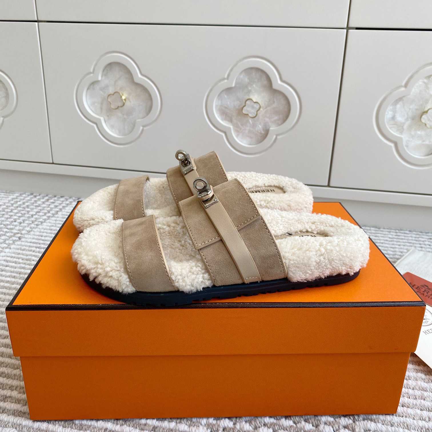 Hermes Kelly Sandal - DopestKickz