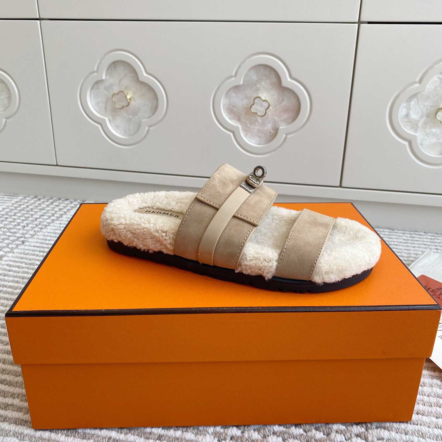 Hermes Kelly Sandal - DopestKickz