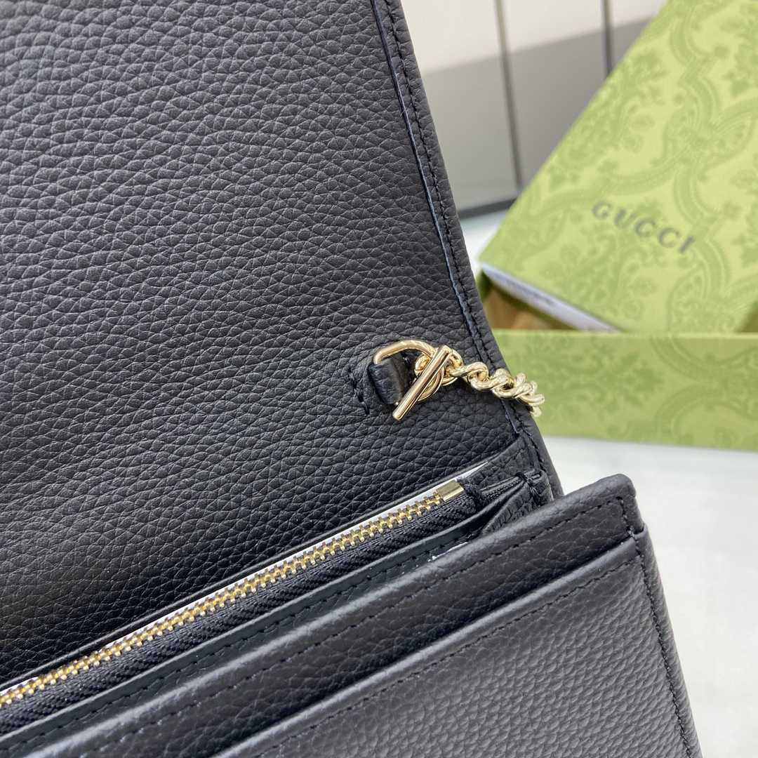 Gucci Jackie 1961 Chain Wallet - DopestKickz