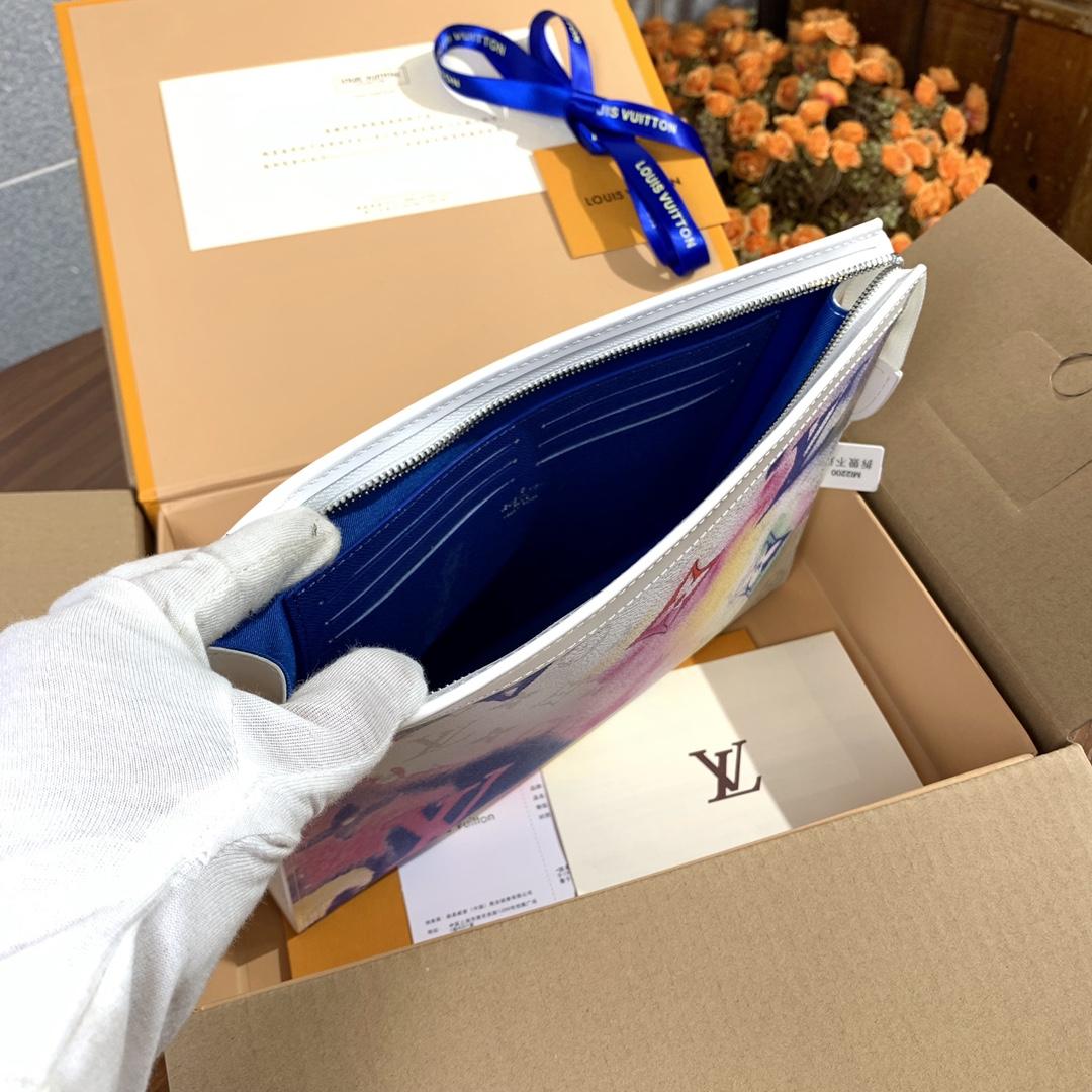 Louis Vuitton Pochette Voyage Monogram Watercolor  26x20x5cm - DopestKickz
