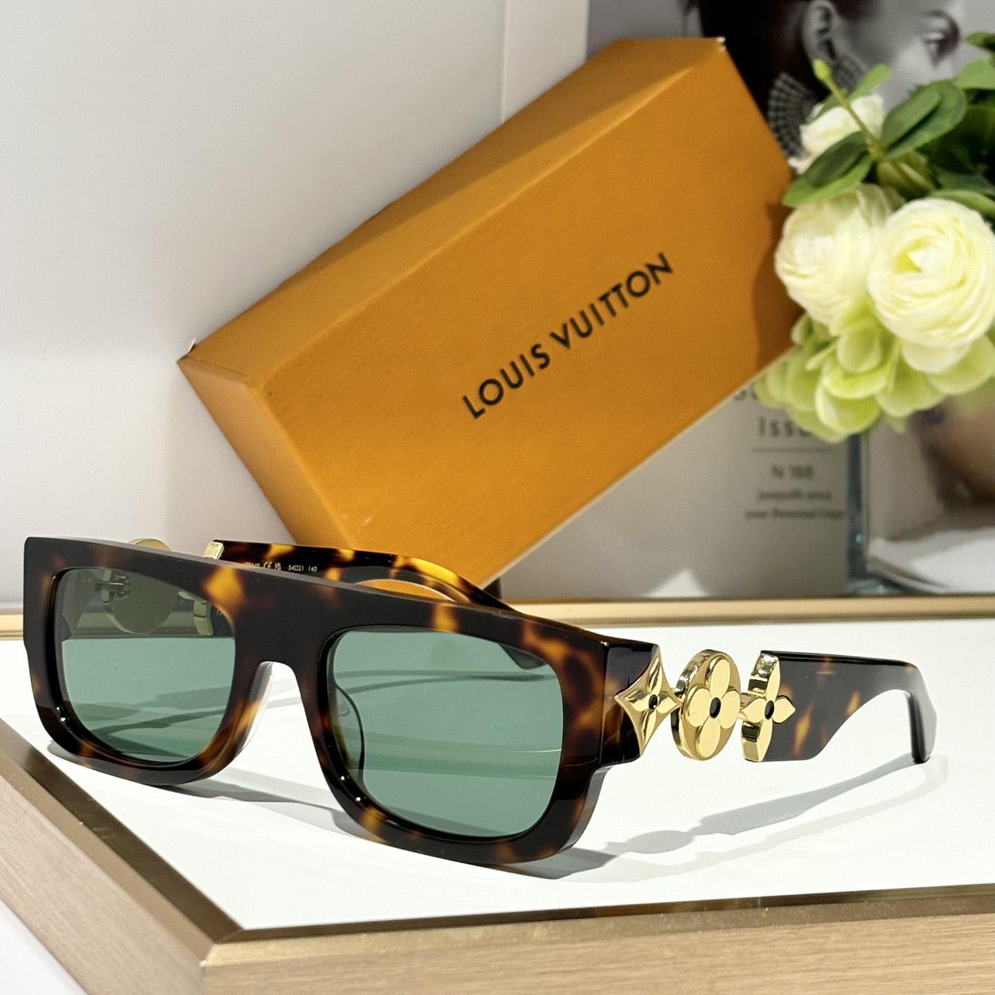 Louis Vuitton Monogram Tribute Sunglasses    Z2449W - DopestKickz