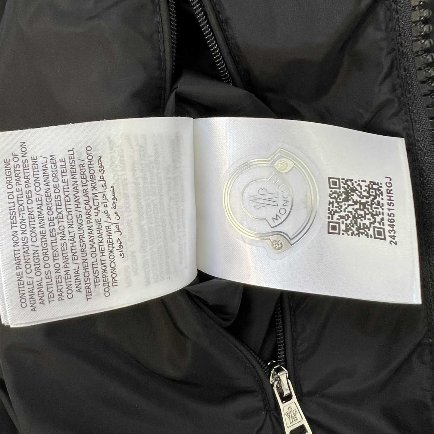 Moncler Bourne Short Down Jacket - DopestKickz