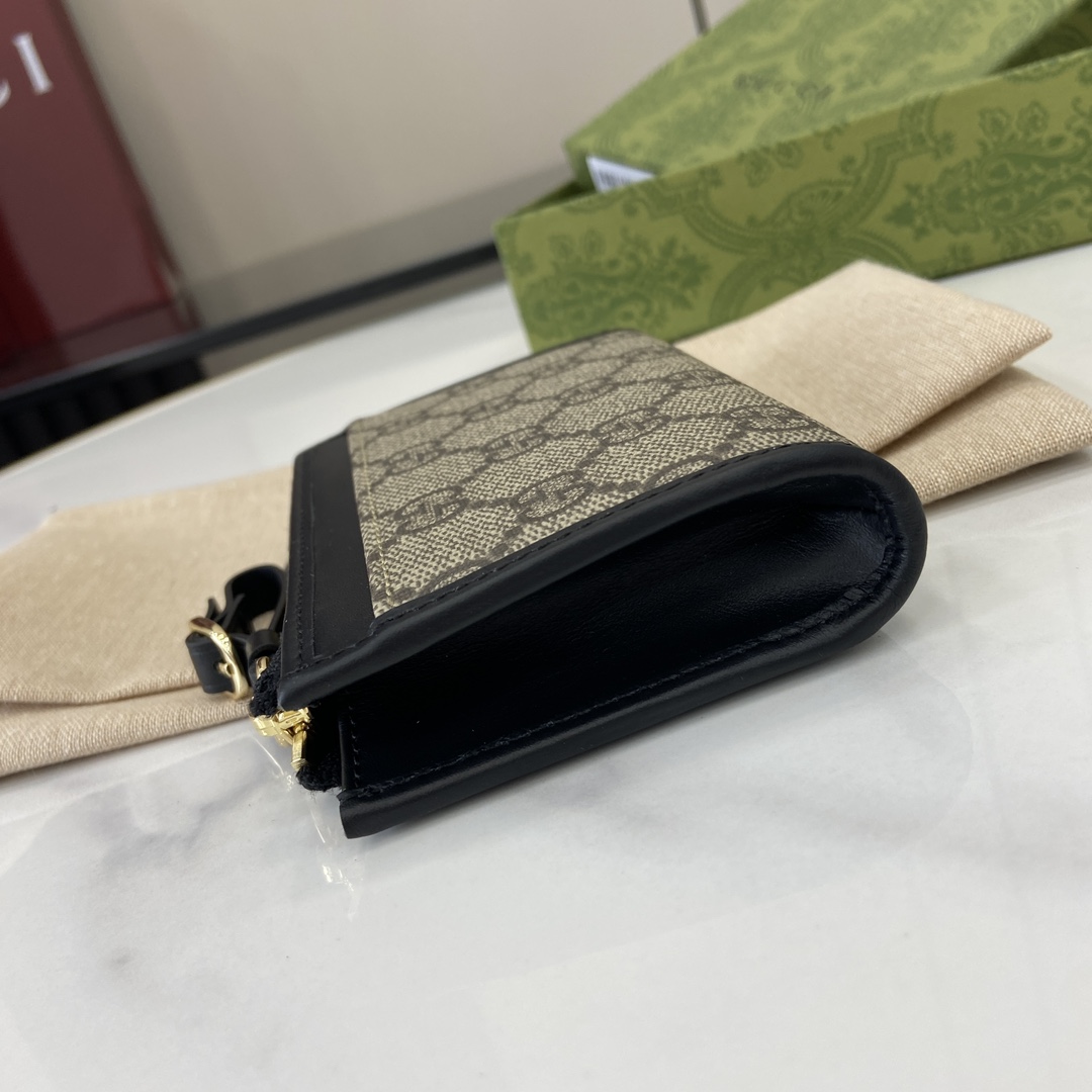 Gucci GG Emblem Zip Card Case - DopestKickz