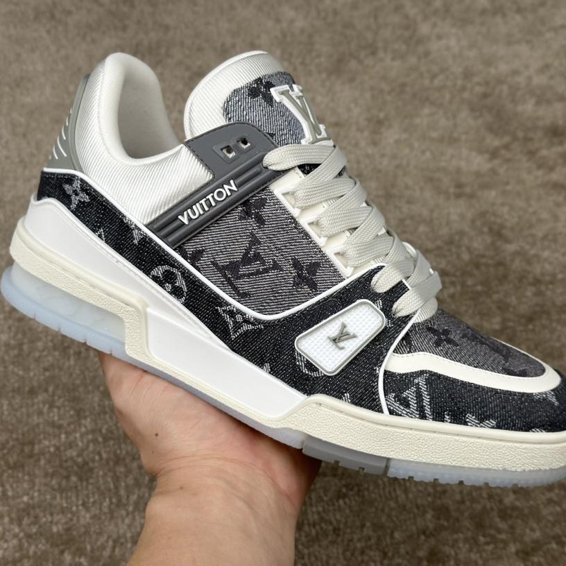 Louis Vuitton LV Trainer Sneaker  1ADHIG - DopestKickz