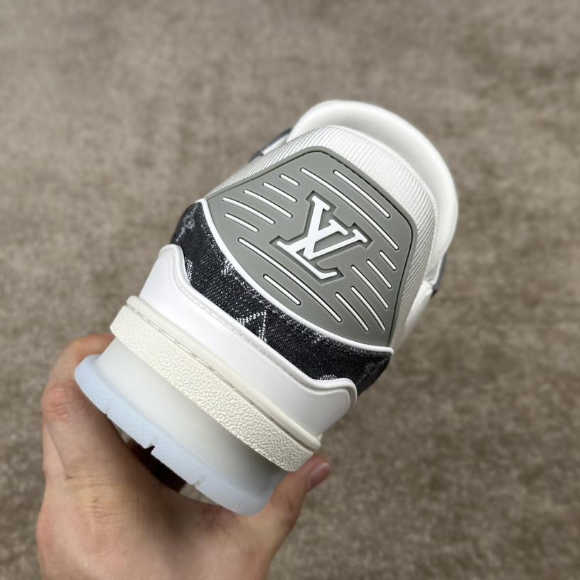 Louis Vuitton LV Trainer Sneaker  1ADHIG - DopestKickz