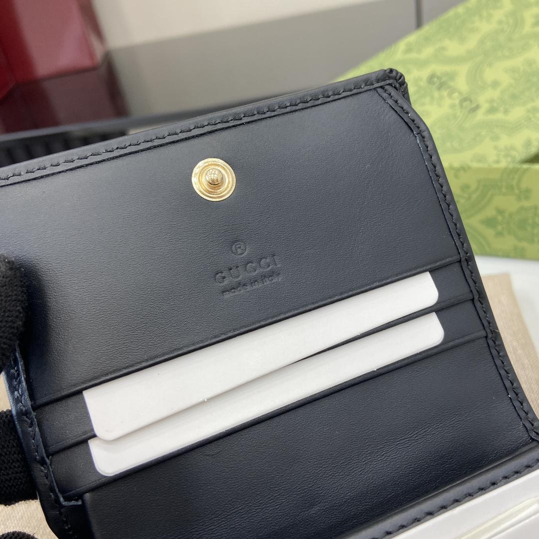 Gucci GG Emblem Mini Wallet - DopestKickz