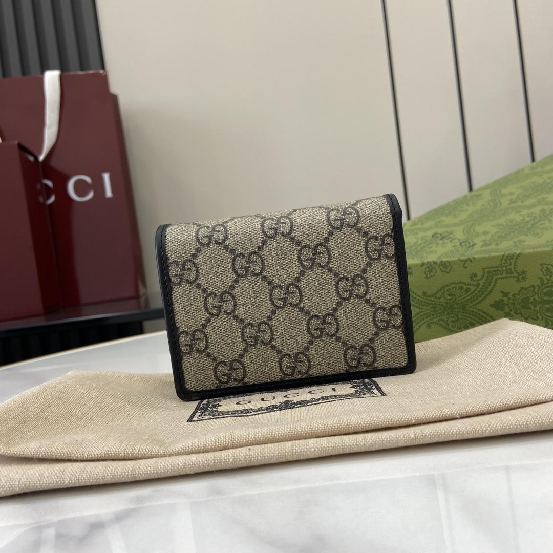 Gucci GG Emblem Mini Wallet - DopestKickz