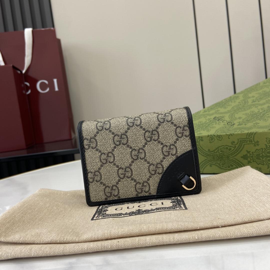 Gucci GG Emblem Mini Wallet - DopestKickz