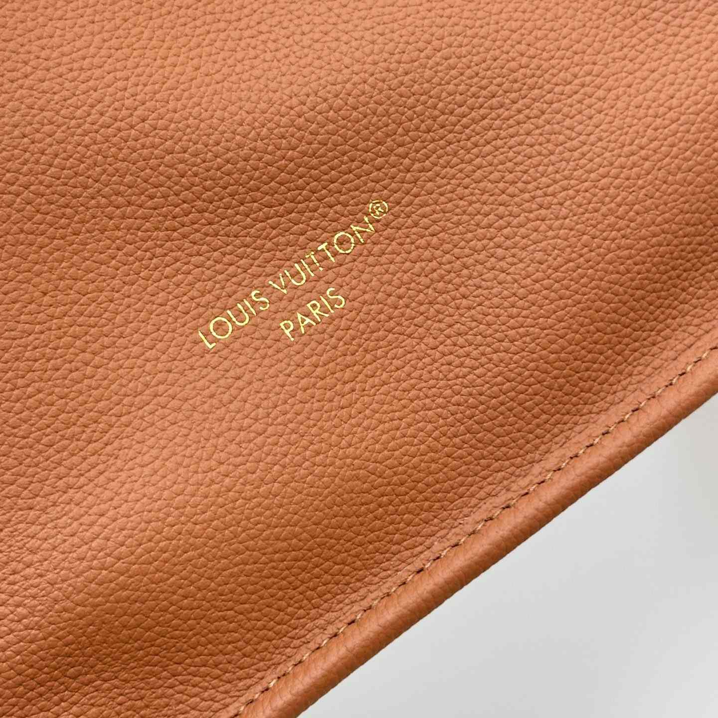 Louis Vuitton Neverfull Inside Out MM   M12061 - DopestKickz