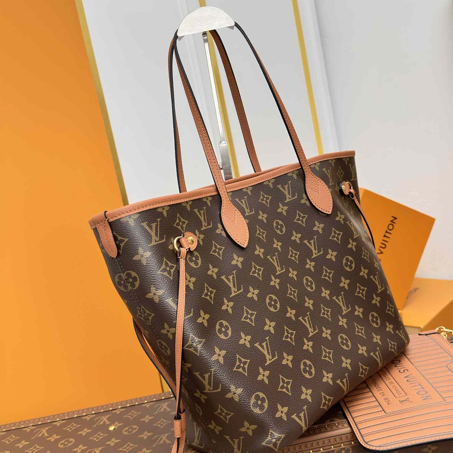 Louis Vuitton Neverfull Inside Out MM   M12061 - DopestKickz