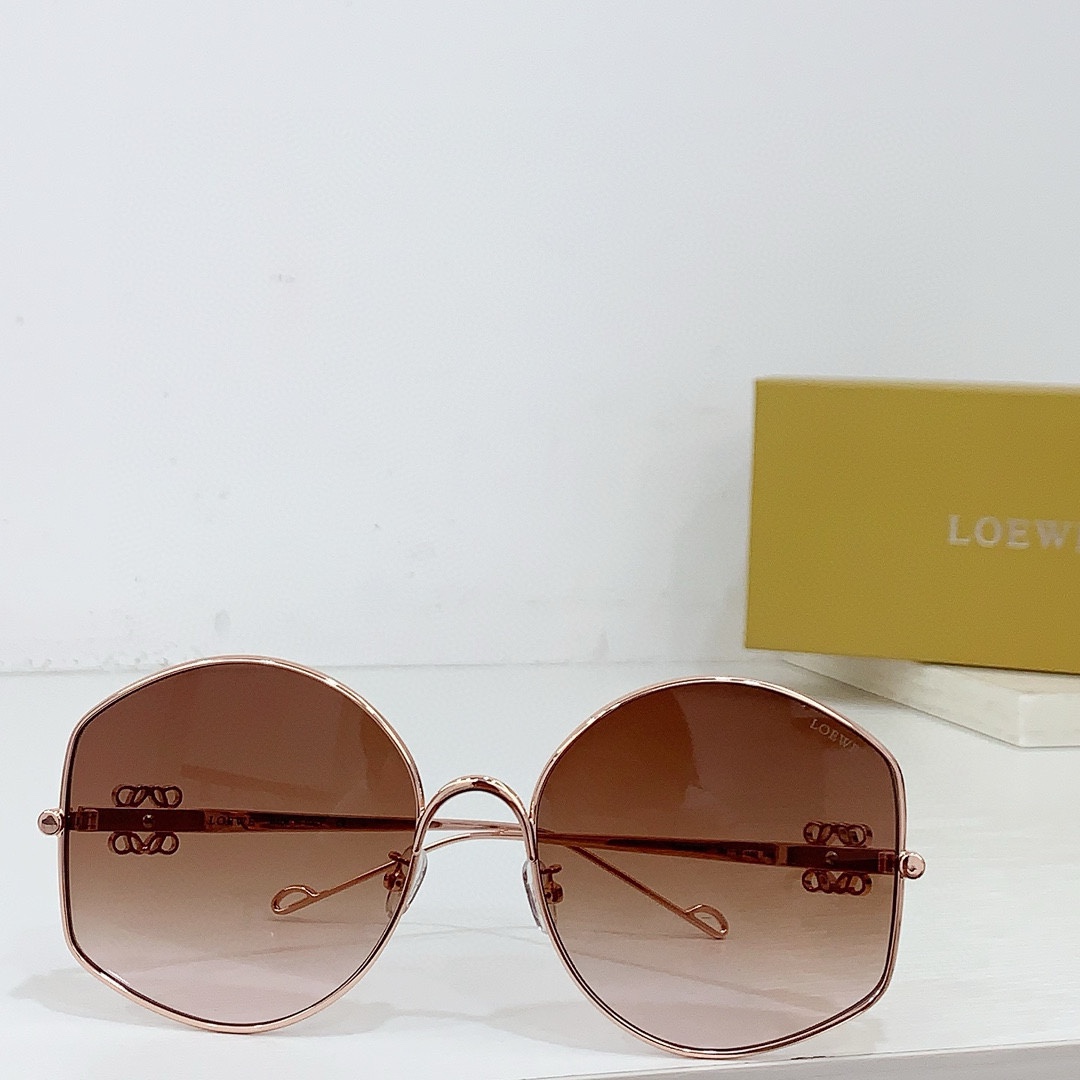 Loewe LW40109U Sunglasses  - DopestKickz