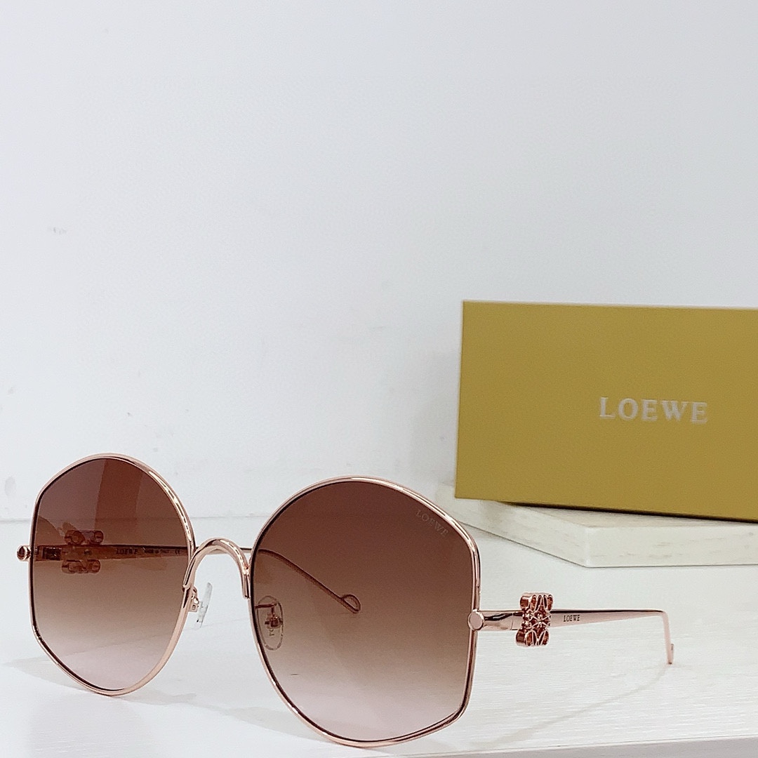 Loewe LW40109U Sunglasses  - DopestKickz