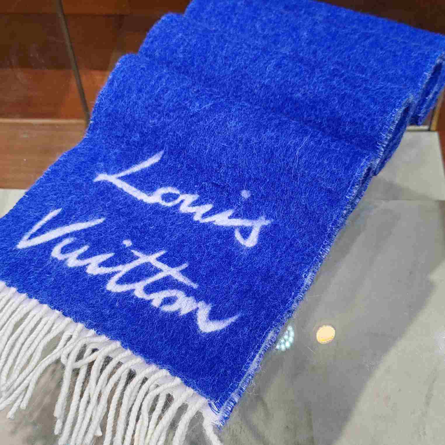 Louis Vuitton Fluffygram Scarf  M93339 - DopestKickz