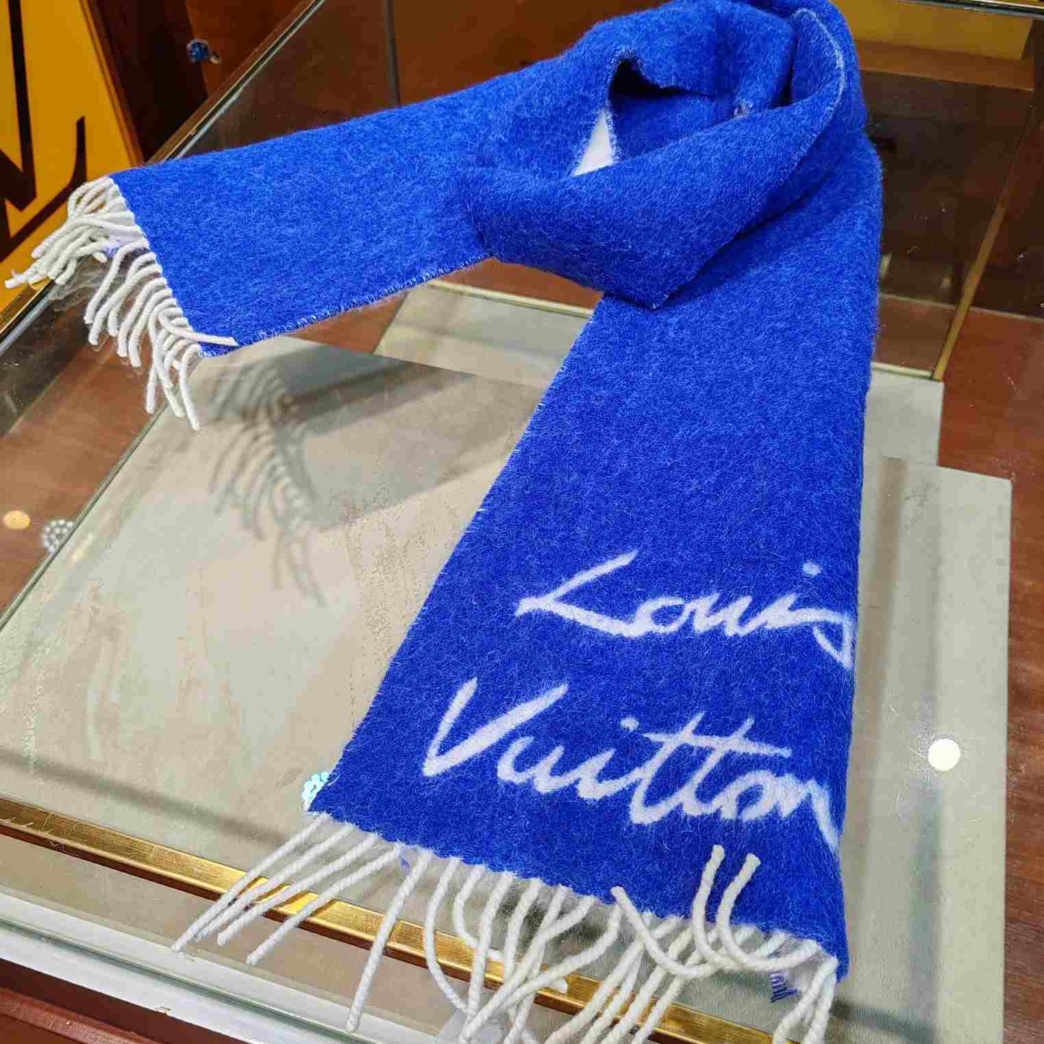 Louis Vuitton Fluffygram Scarf  M93339 - DopestKickz