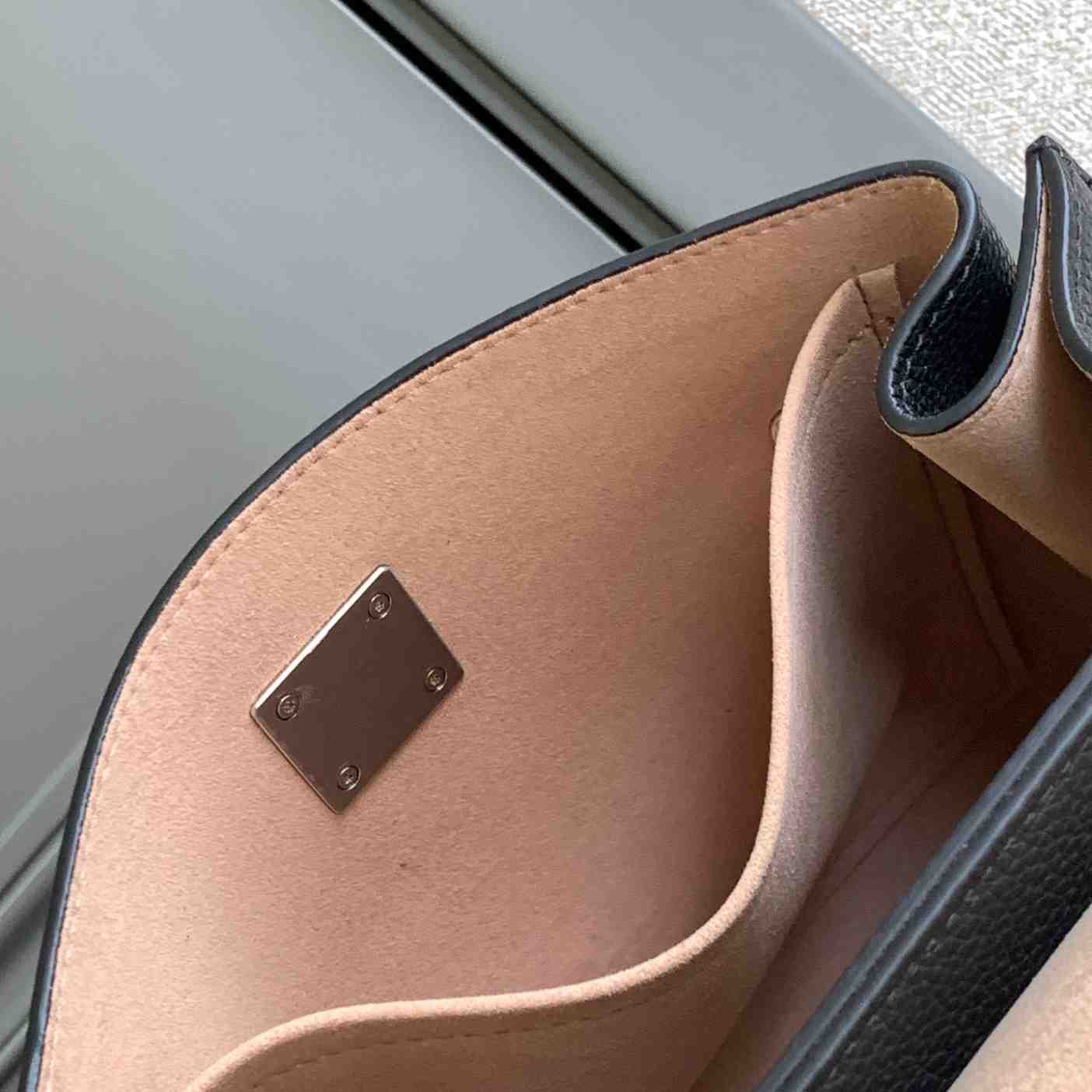 Louis Vuitton Lockme Ever BB   M53937 - DopestKickz