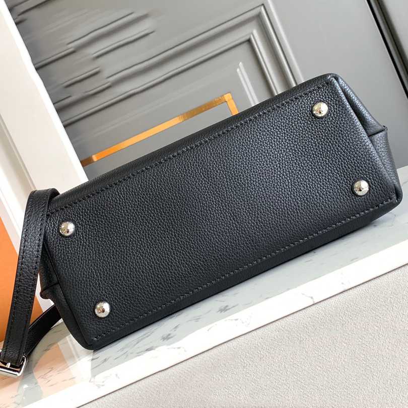 Louis Vuitton Lockme Ever BB   M53937 - DopestKickz