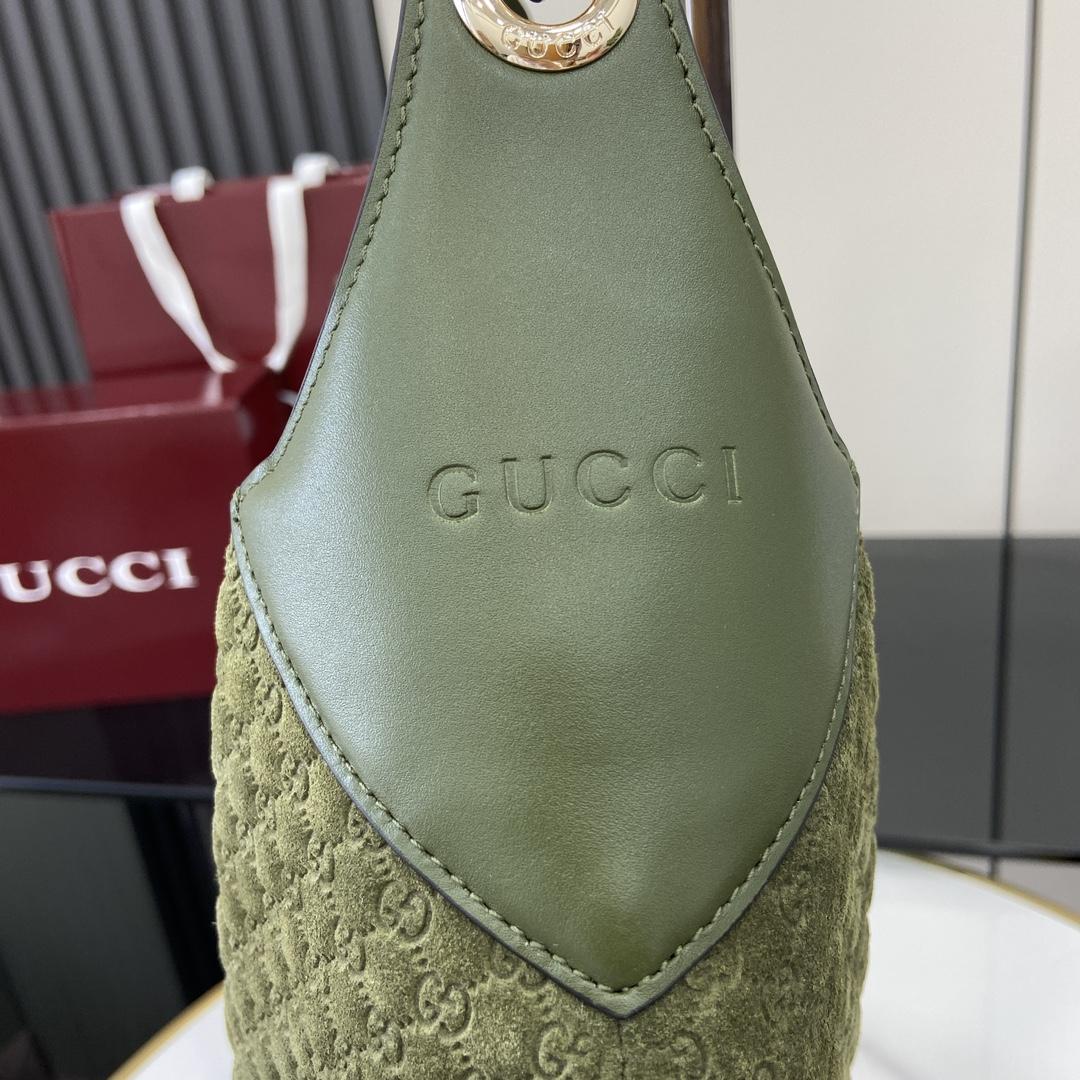 Gucci B Medium Shoulder Bag - DopestKickz