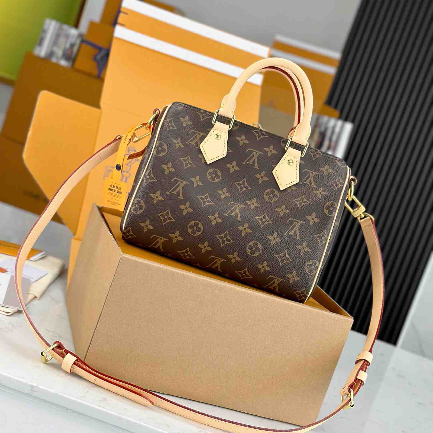 Louis Vuitton Speedy 25  M41113 - DopestKickz