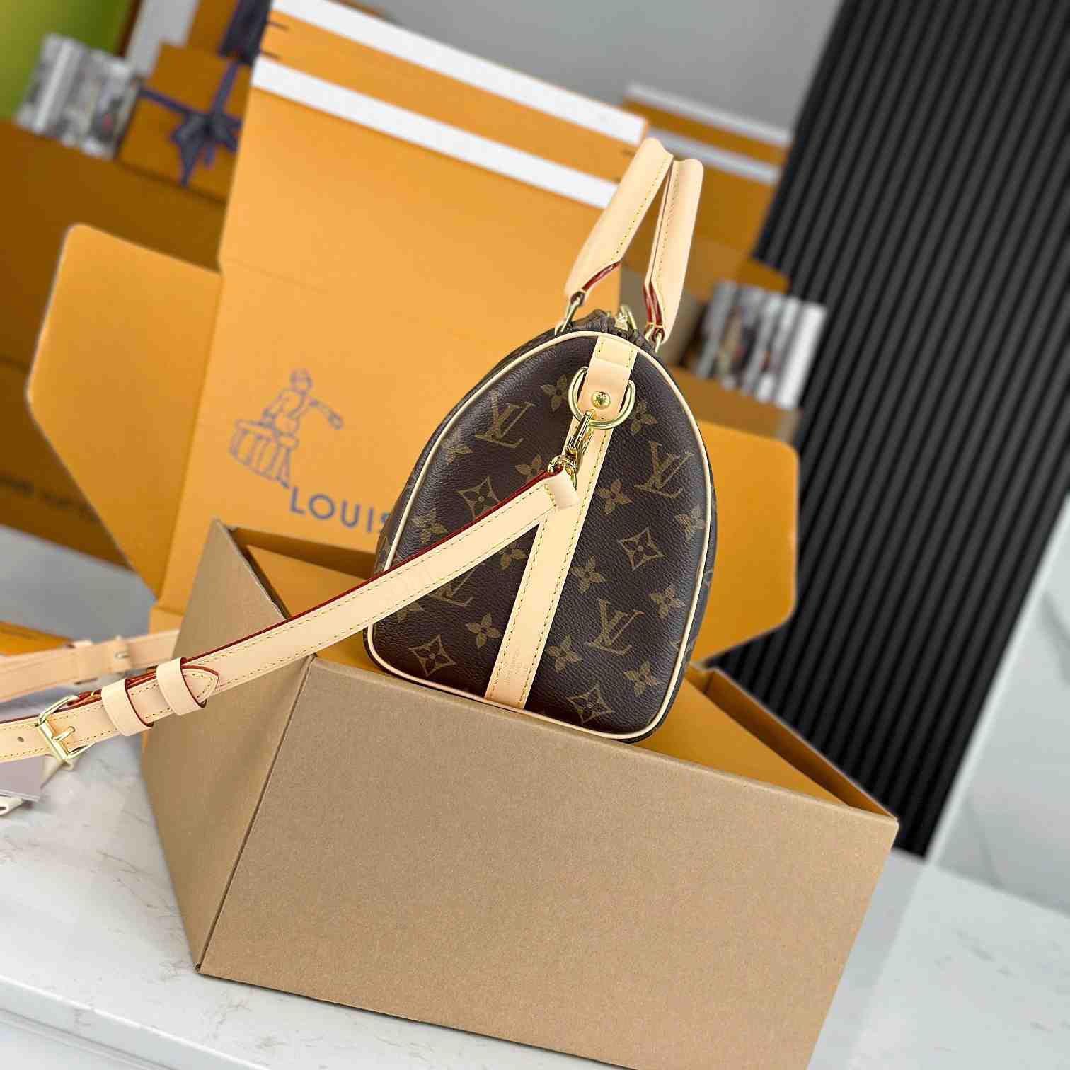 Louis Vuitton Speedy 25  M41113 - DopestKickz