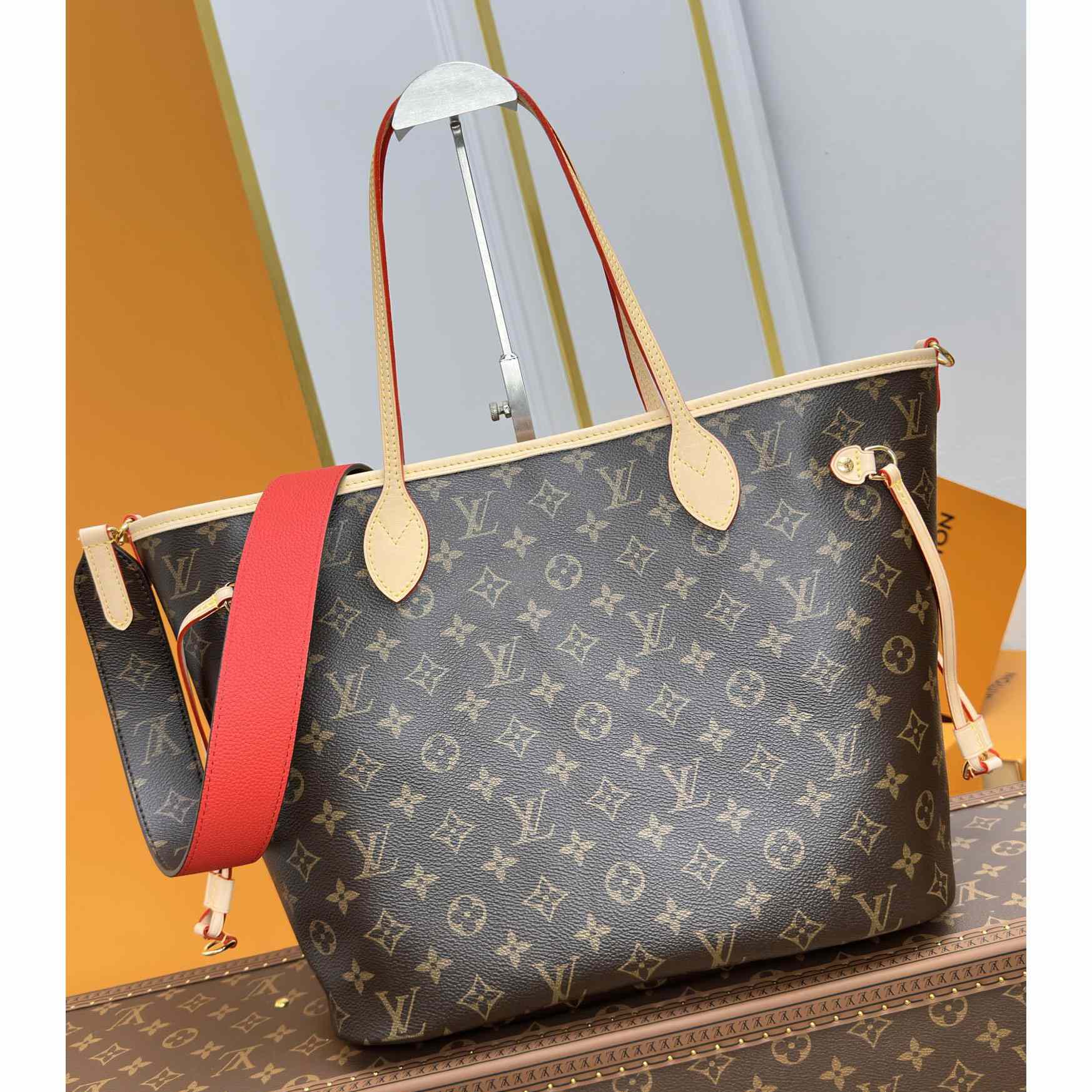 Louis Vuitton Neverfull Bandoulière Inside Out MM   M12096 - DopestKickz