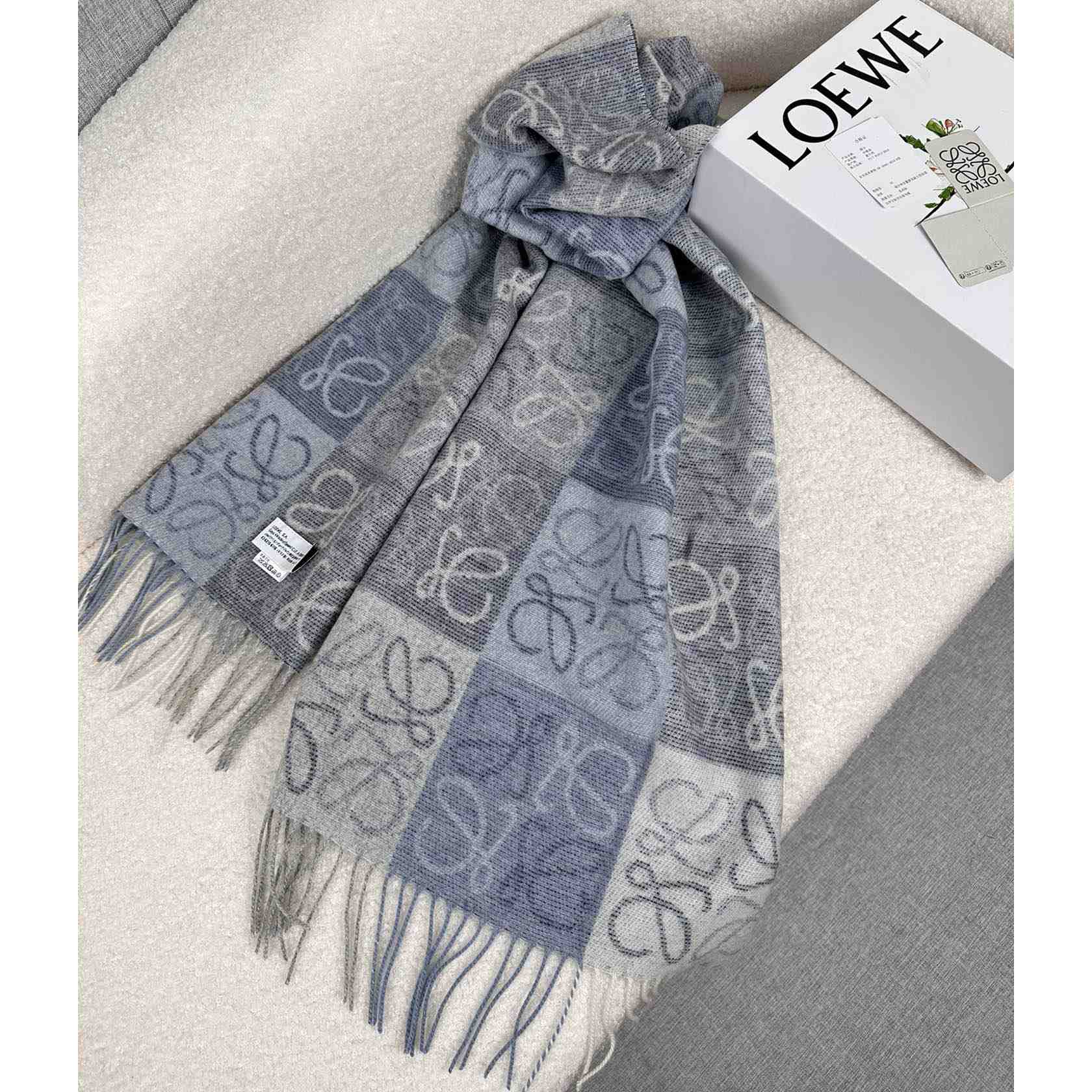 Loewe Scarf In Wool And Cashmere - DopestKickz