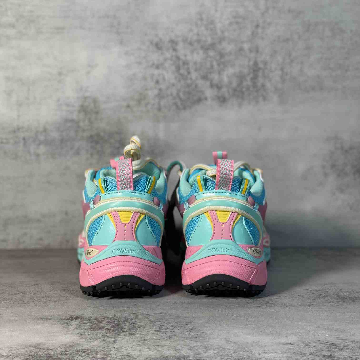 Off-White c/oVrgil Abloh™ Sneakers - DopestKickz