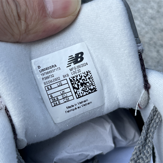 New Balance NB 9060 Sneakers      U9060RSA  - DopestKickz