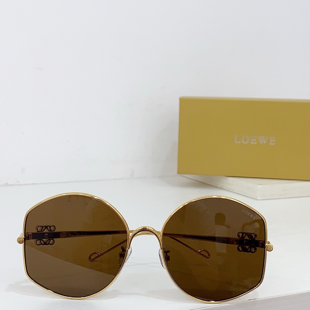 Loewe LW40109U Sunglasses  - DopestKickz