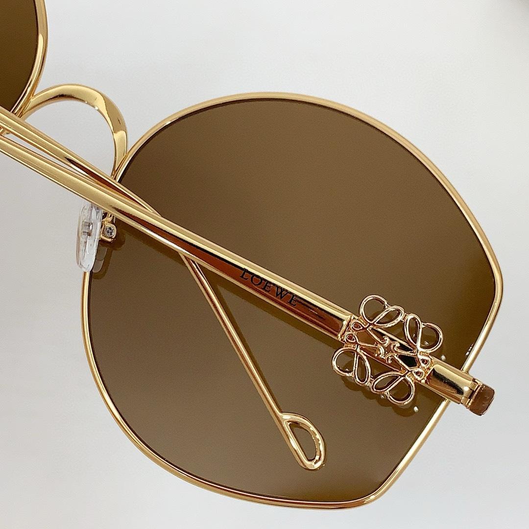 Loewe LW40109U Sunglasses  - DopestKickz