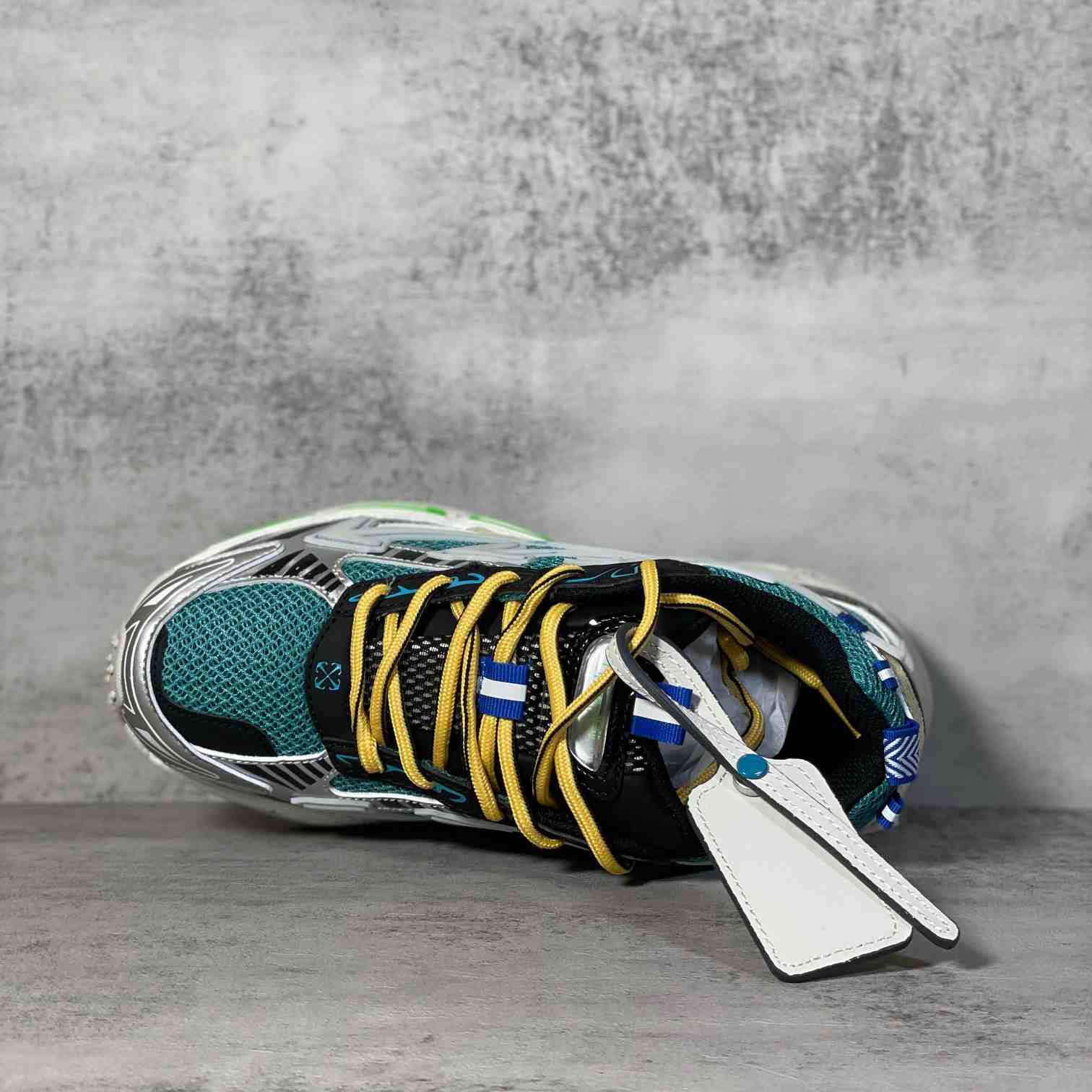 Off-White c/oVrgil Abloh™ Sneakers - DopestKickz