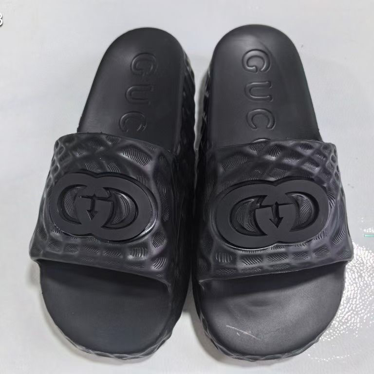 Gucci Interlocking G Slide Sandal - DopestKickz