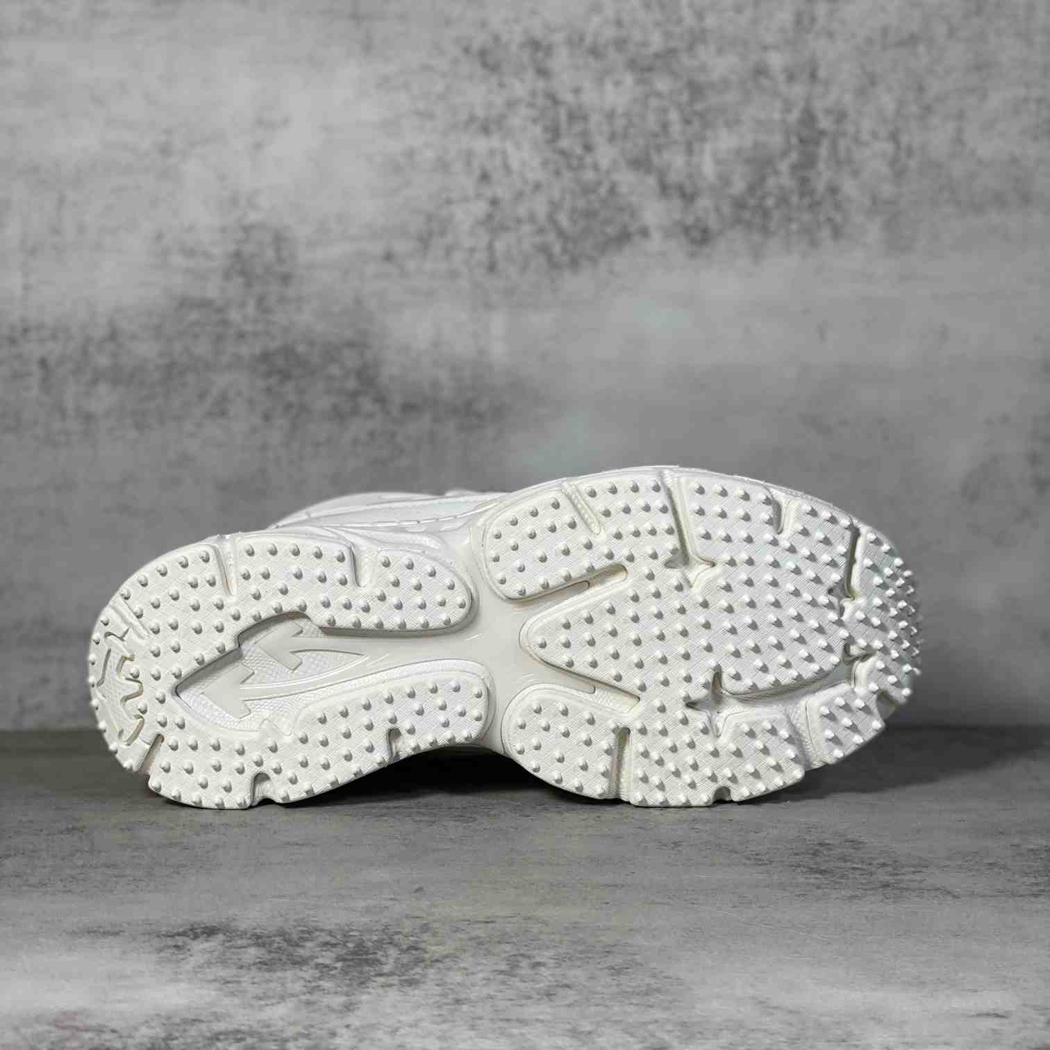 Off-White c/oVrgil Abloh™ Sneakers - DopestKickz