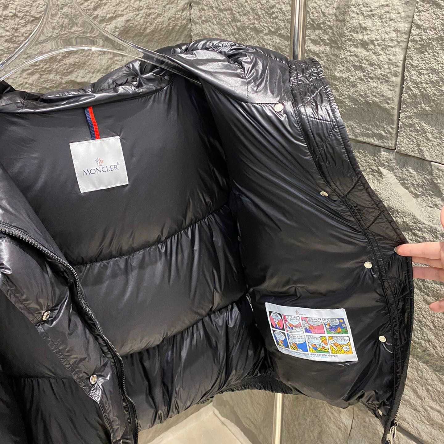 Moncler Borey Short Down Jacket - DopestKickz