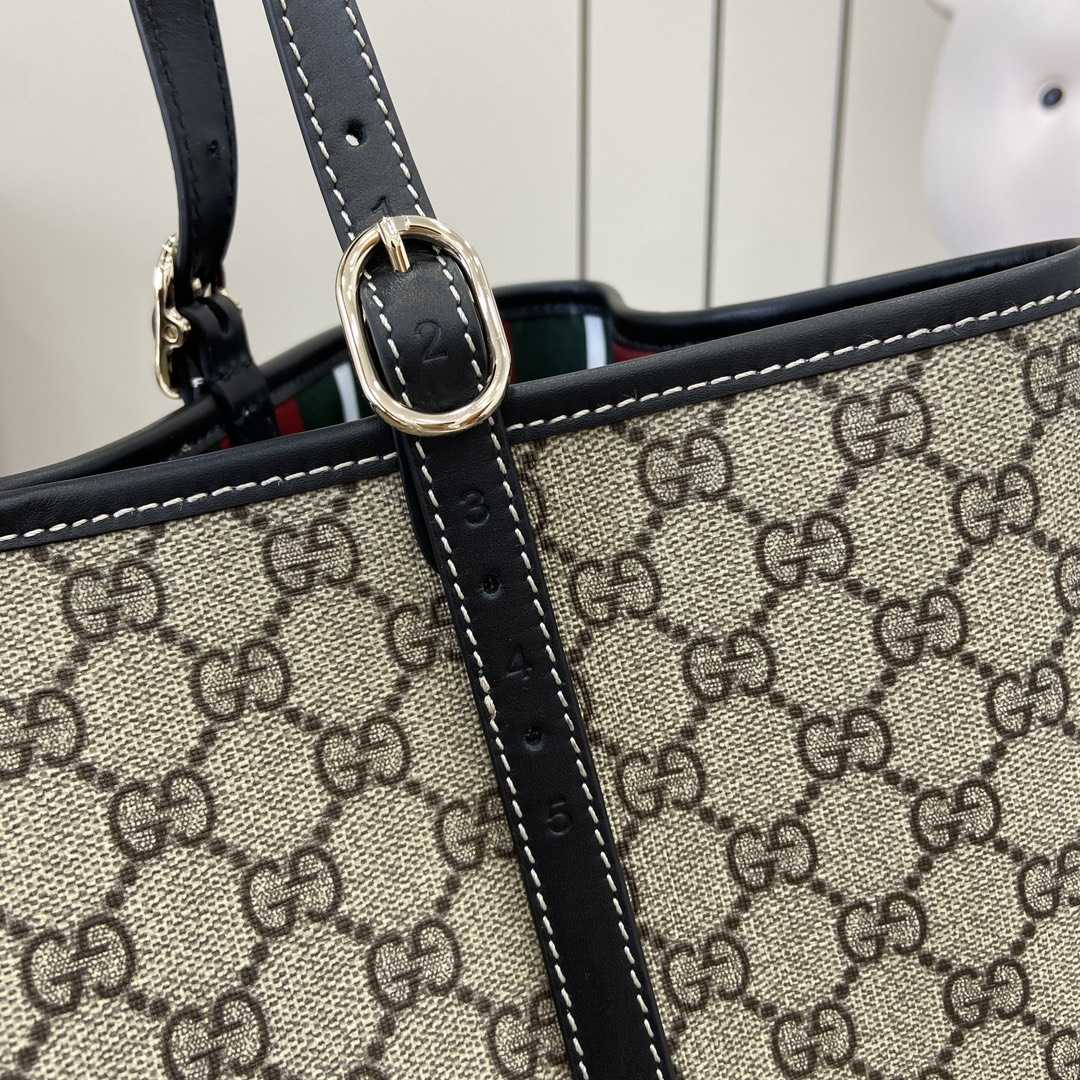 Gucci GG Emblem Large Tote Bag - DopestKickz