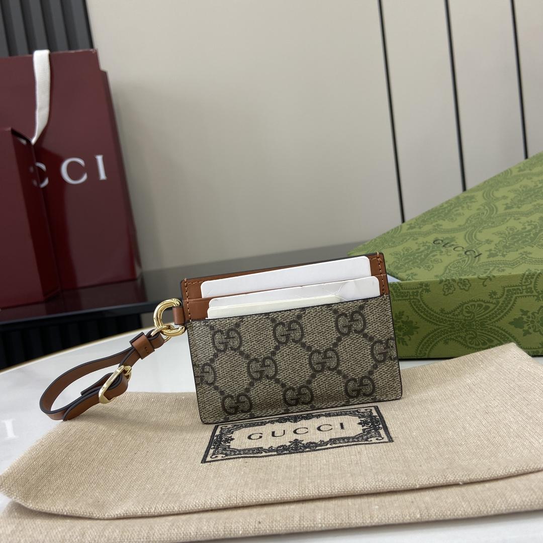 Gucci GG Emblem Card Case With Strap - DopestKickz