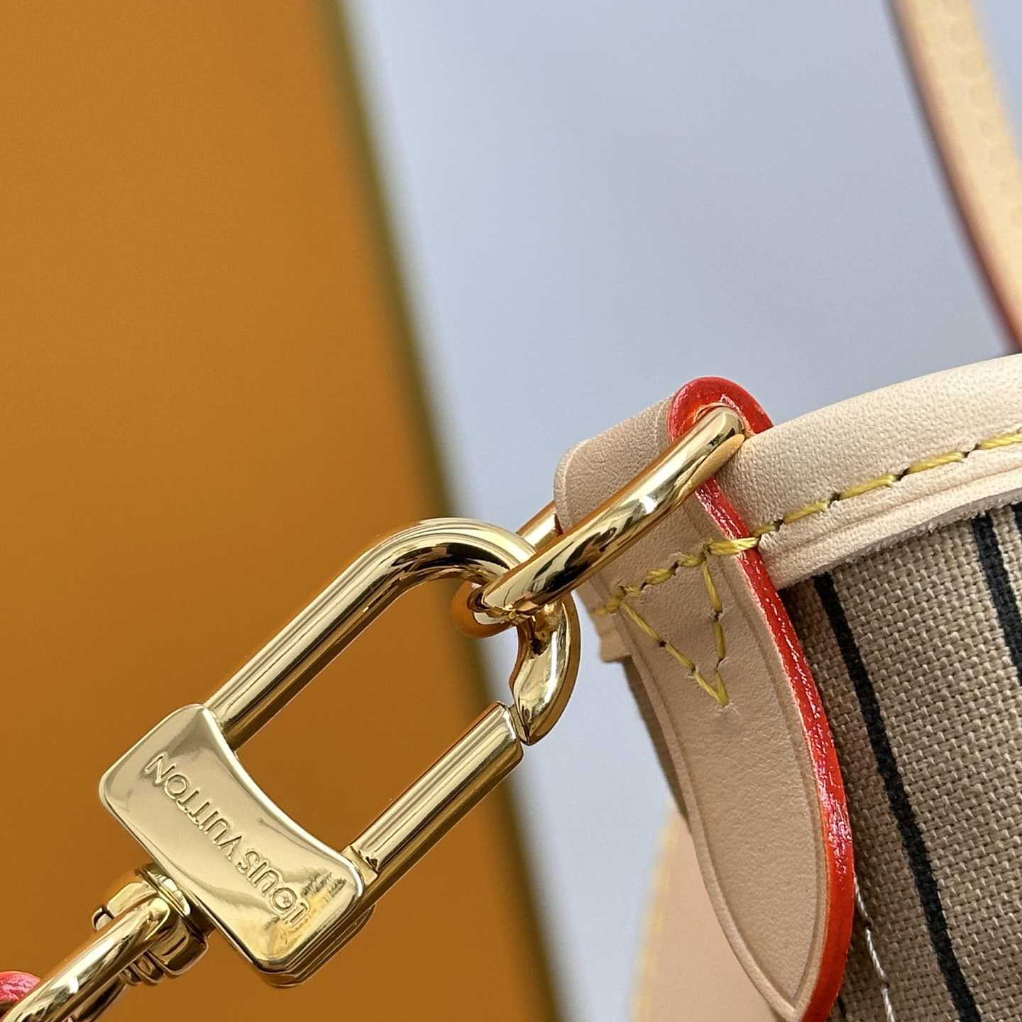 Louis Vuitton Neverfull Bandoulière Inside Out GM   M11948 - DopestKickz