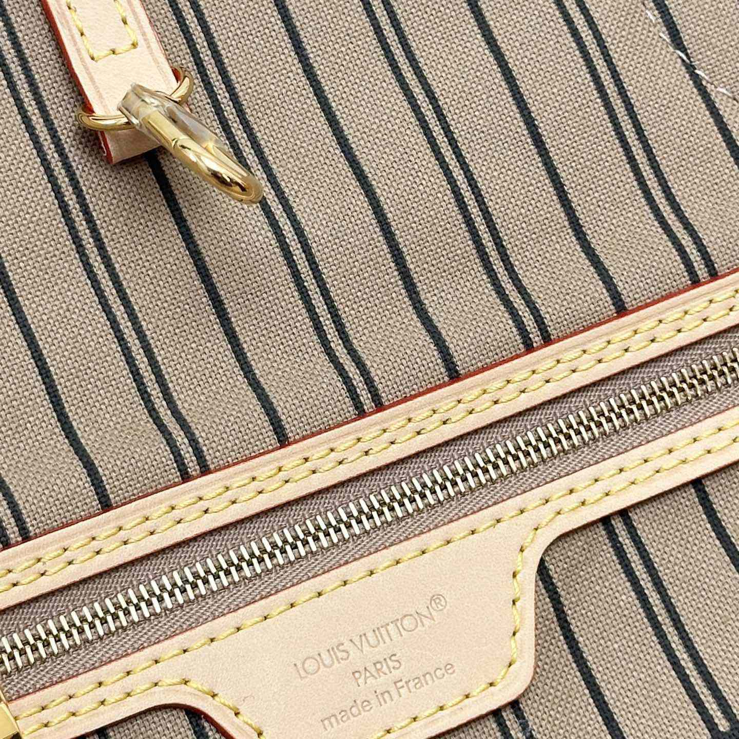 Louis Vuitton Neverfull Bandoulière Inside Out GM   M11948 - DopestKickz