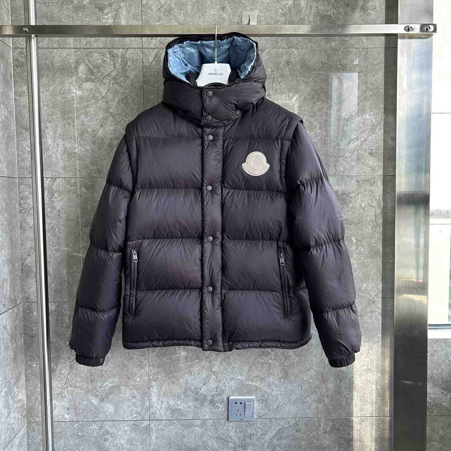 Moncler Cyclone 2-IN-1 Short Down Jacket - DopestKickz
