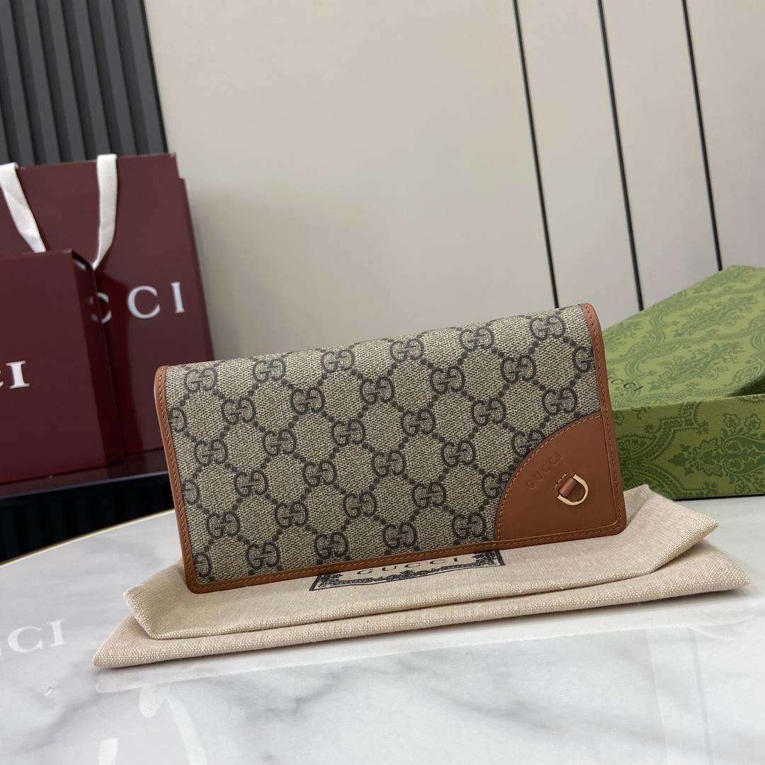 Gucci GG Emblem Continental Wallet - DopestKickz