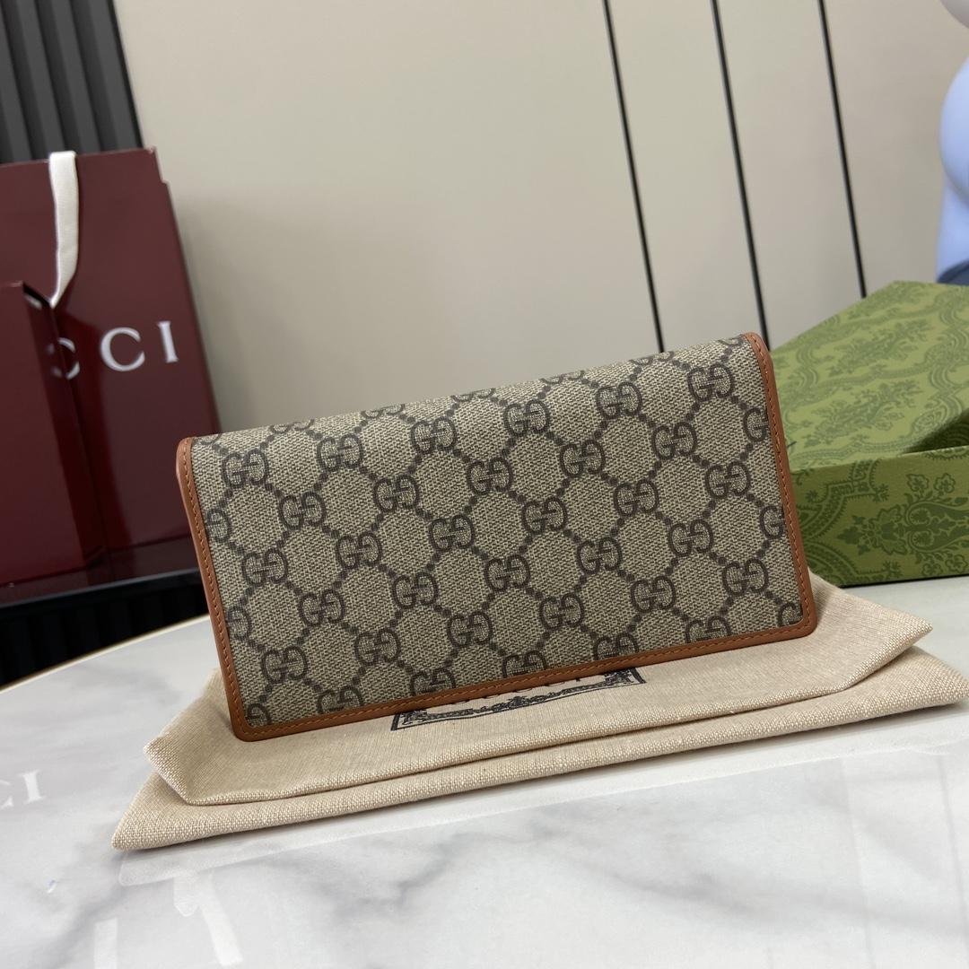Gucci GG Emblem Continental Wallet - DopestKickz