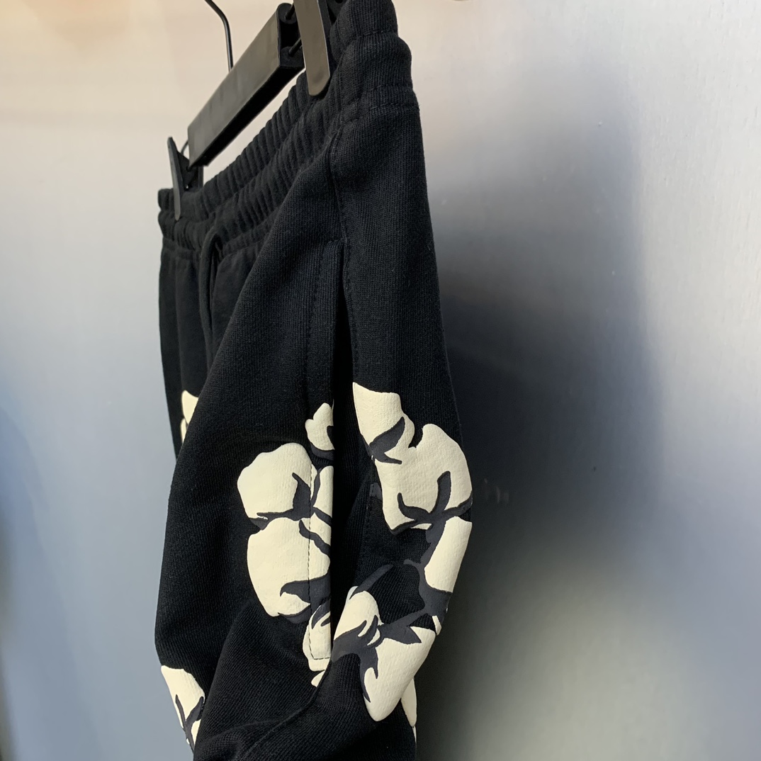 Denim Tears Cactus Tears Wreath Sweatpants Black - DopestKickz