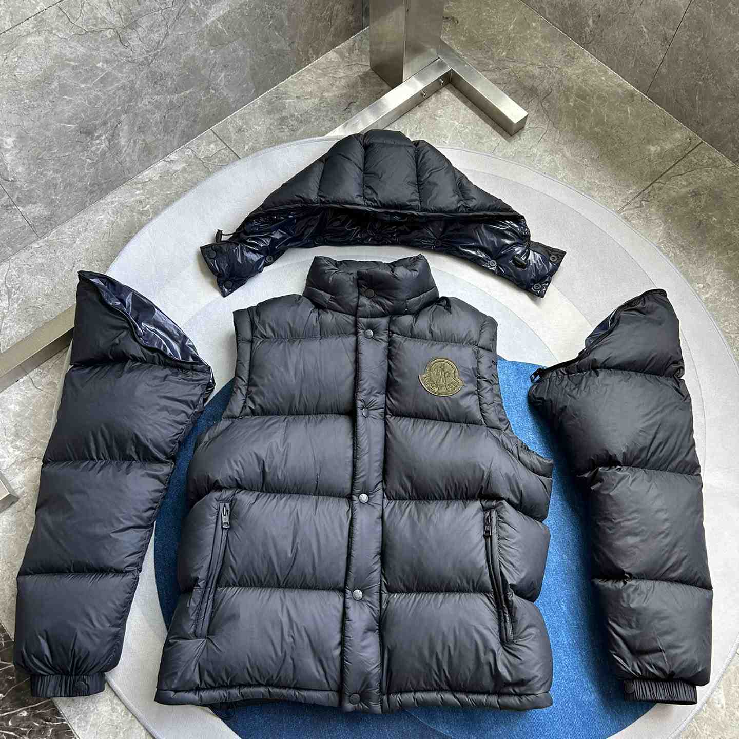 Moncler Cyclone 2-IN-1 Short Down Jacket - DopestKickz