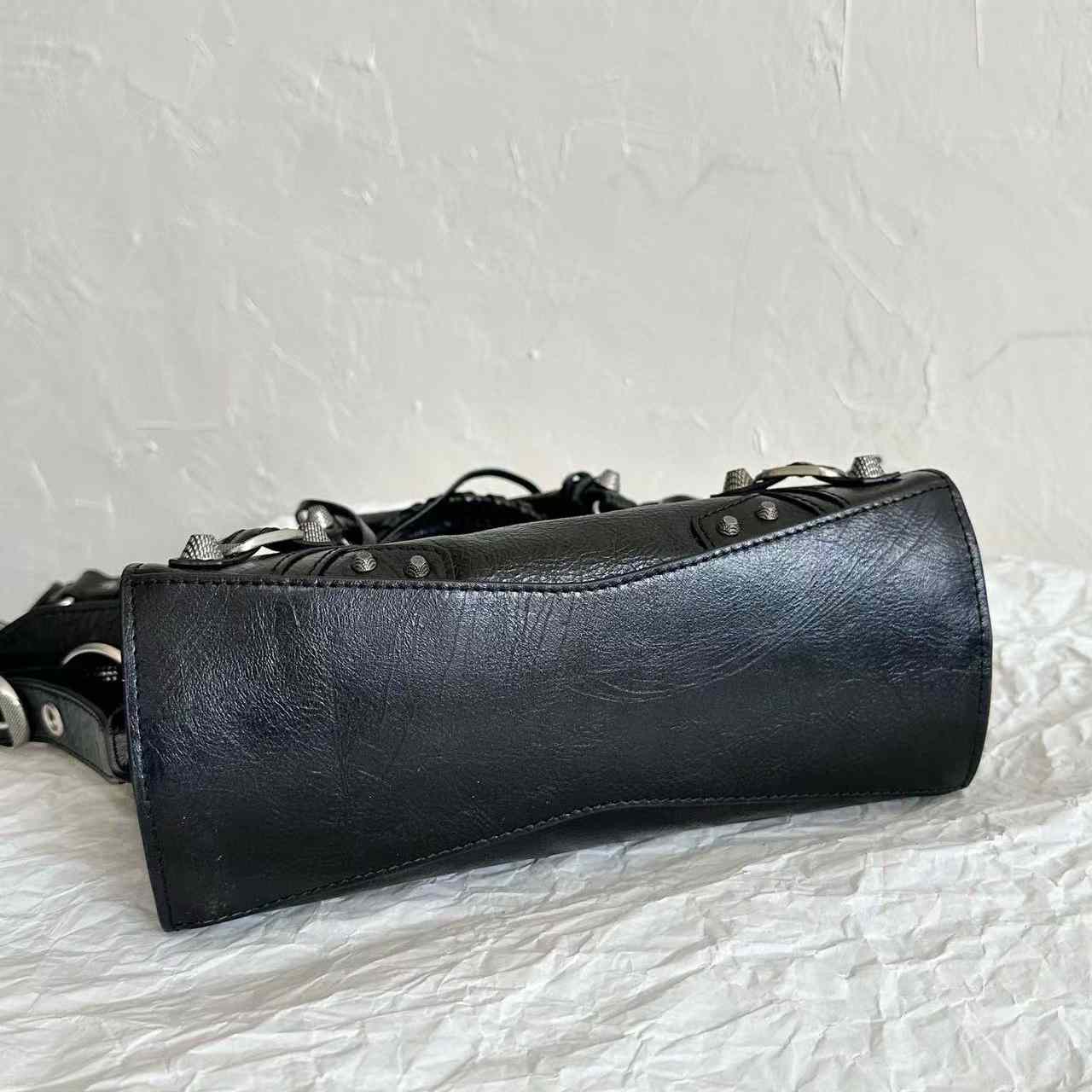 Balenciaga Neo Cagole City Handbag (26×17.8×11.4cm) - DopestKickz