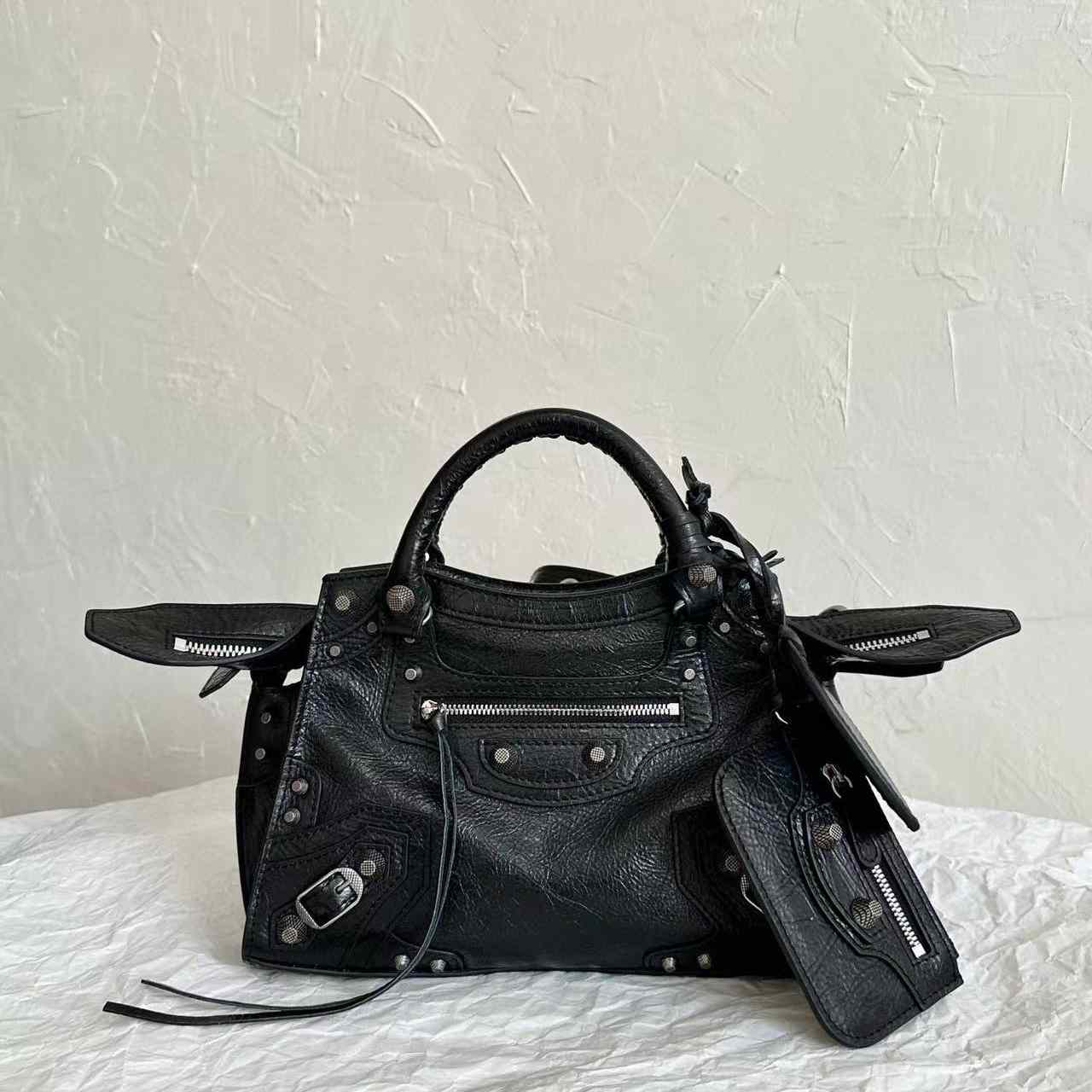 Balenciaga Neo Cagole City Handbag (26×17.8×11.4cm) - DopestKickz